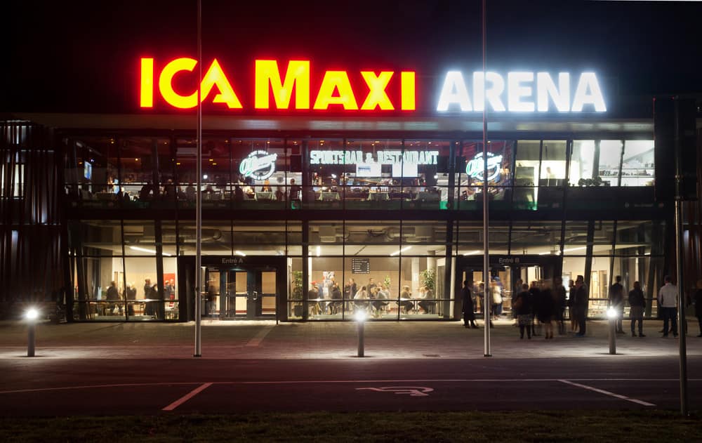 Exteriör kvälls på ICA Maxi arena